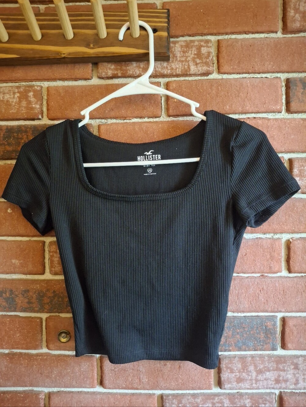 Hollister Black Ribbed Short-Sleeve  Tee